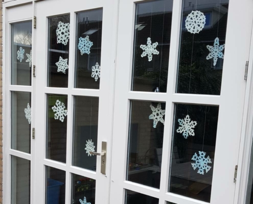 10 gerecycled kerstknutsels sneeuwvlokken