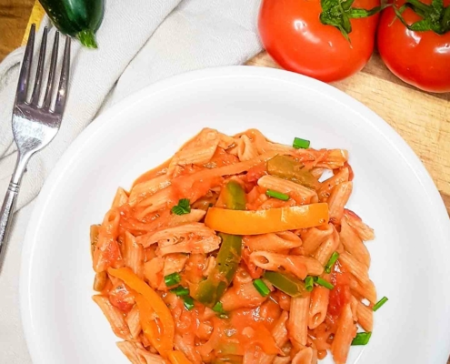 Cajun pasta met paprika budget vegetarisch