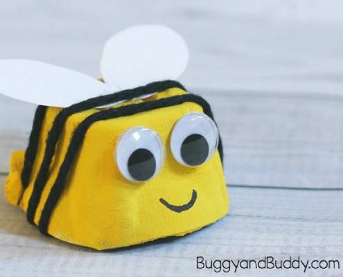 zomerknutsels van karton bijtje