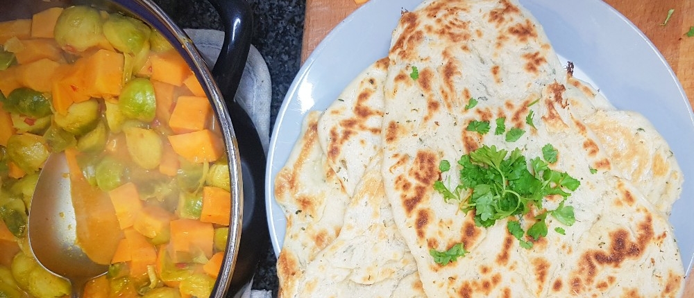 vegan-naan-met-knoflook-en-koriander-header-duurzamekeuzes-1