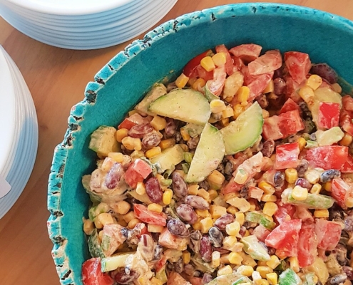 Vegetarische recepten met seizoensgroenten in augustus: Mexicaanse salade