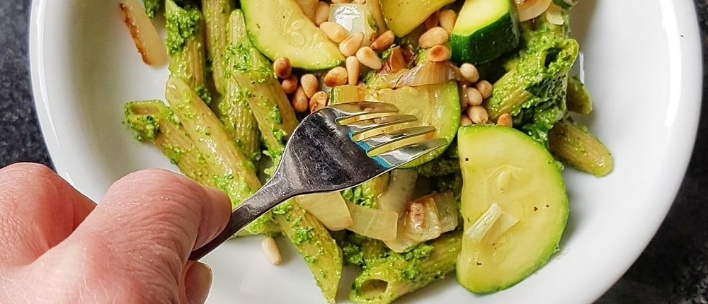 lekkere vegetarische budget recepten pasta pesto