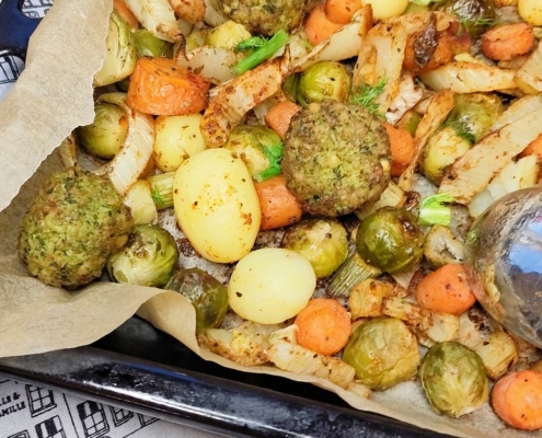 vegetarische recepten met seizoensgroente in januari spruiten traybake