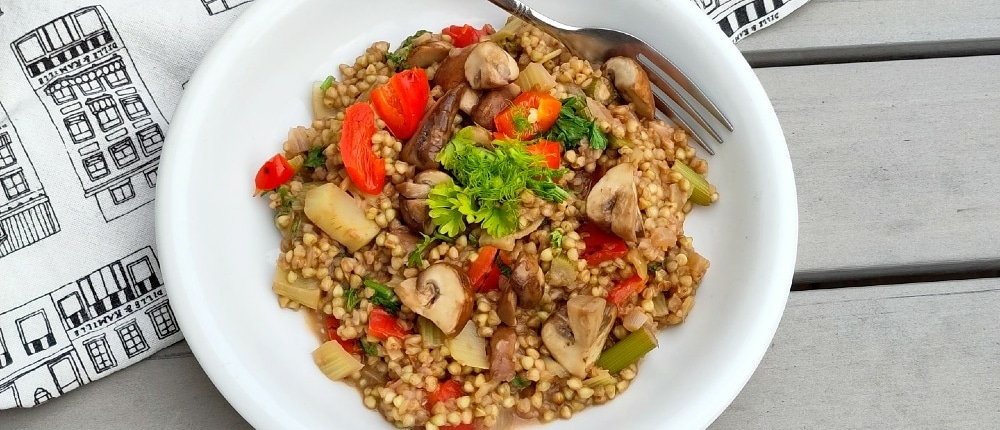 Boekweit risotto met venkel, paprika en champignons