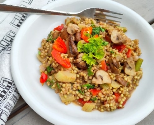 Boekweit risotto met venkel, paprika en champignons