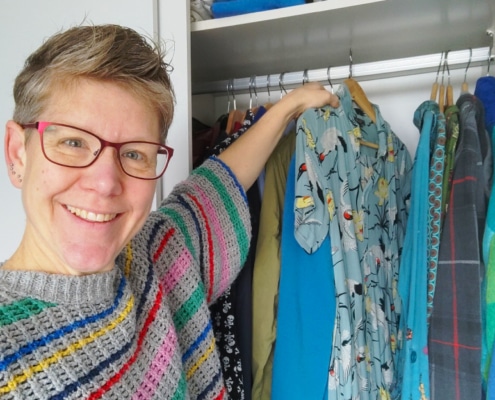 Je garderobe opruimen in vijf stappen