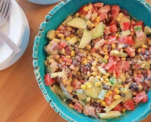 Mexicaanse salade met zwarte en kidneybonen