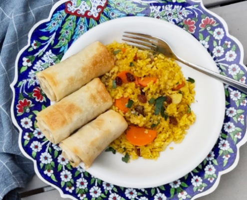 Pilav van wintergroenten met börek