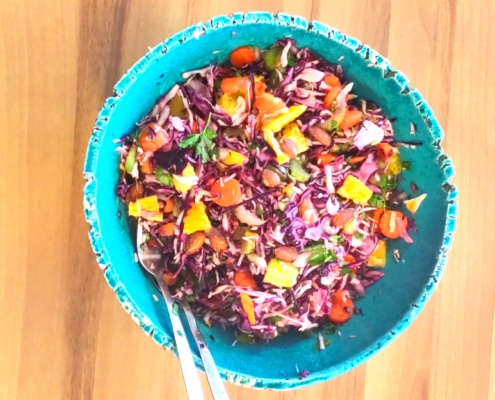 Winterse salade met kool en sinaasappel