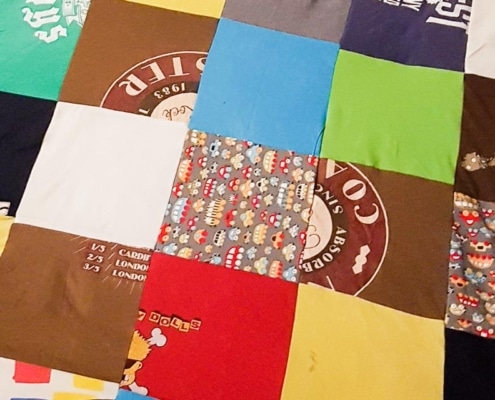 Hoe maak je een t-shirt sprei?