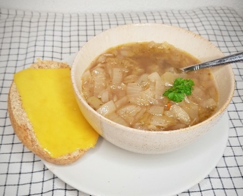 vegan-franse-uiensoep-500x500-duurzamekeuzes vegan franse uiensoep vegetarisch vegan kerstdiner kerstmenu