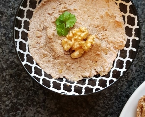 vegan paté van linzen en walnoten