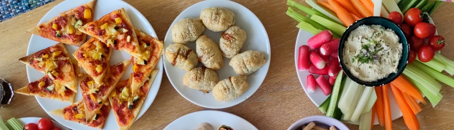 vegan mini worstenbroodjes met curry