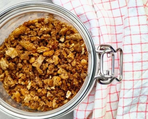 Zelfgemaakte pangrattato van oud brood