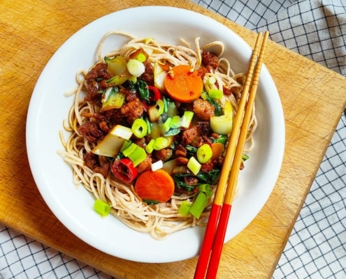 plantaardige kip ketjap met paksoi recept plantaardige kip ketjap met paksoi