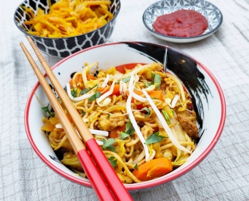 vegetarische bami goreng met Chinese kool