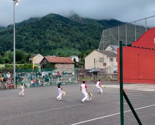 tips vakantie haute pyrenees pelote