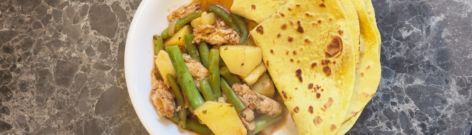 Vegetarische roti met vegan kip en kousenband