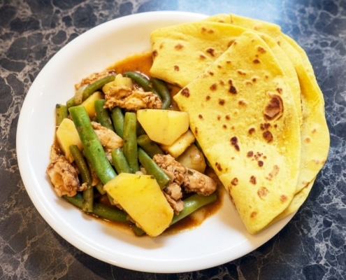 roti met vegan kip roti met vegetarische kip
