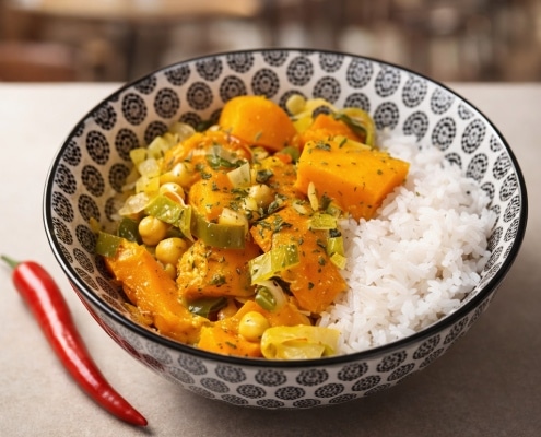 pompoencurry met prei en kikkererwten