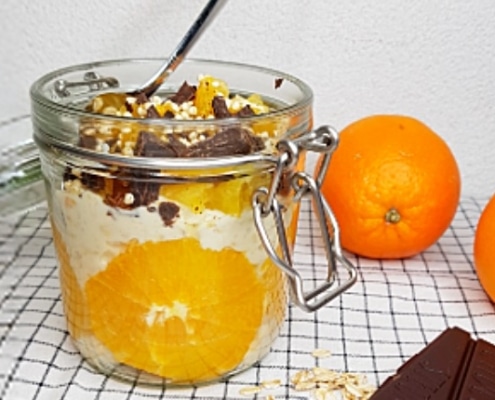 sinaasappel overnight oats met chocolade ontbijt