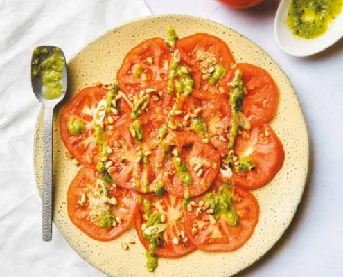 Recept: Tomatencarpaccio met kruidige salsa